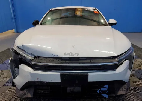 2025 Kia K4 Lx from USA, damaged, VIN 3KPFT4DEXSE093411